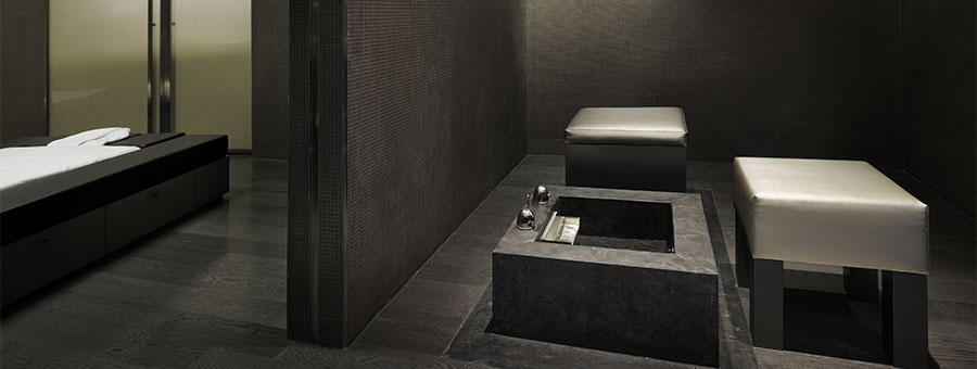 armani signature suite